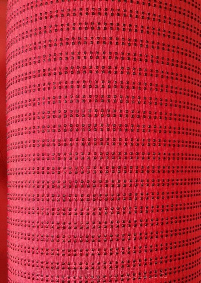 Автотканина 8315 жаккард червоний для перетяжки центру сидінь на поролоні (ширина 1,5 м) від компанії Інтернет-магазин «Автомаг» - фото 1