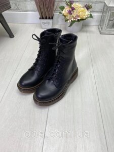 Жіноча Dr. Martens Чорне шкіряне взуття