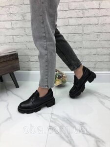 Жіноча шкіряна чорна шнурка взуття