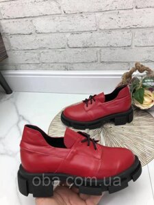 Жіночі шкіряні червоні черевики на шнурках