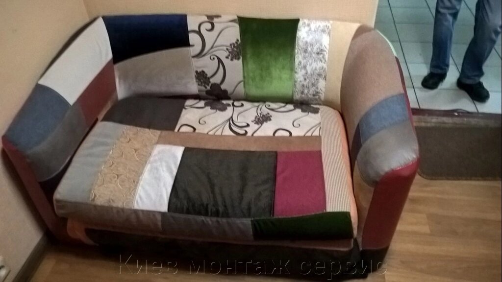 Перетяжка та ремонт м'яких меблів, стиль "Pagework" від компанії Київ монтаж сервіс - фото 1