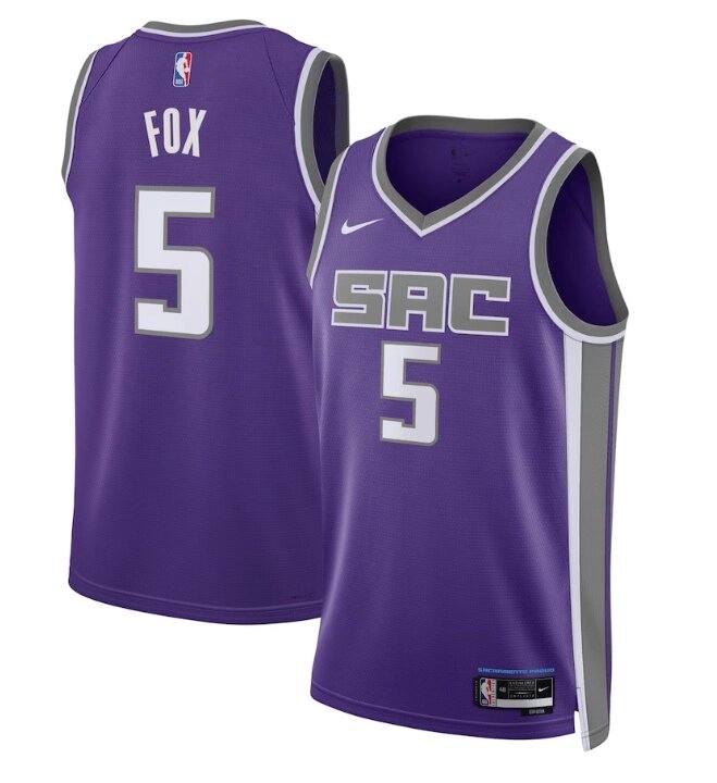 Баскетбольна форма 2022-23 Nike NBA Sacramento Kings №5 De'Aaron Fox Purple Print від компанії Basket Family - фото 1