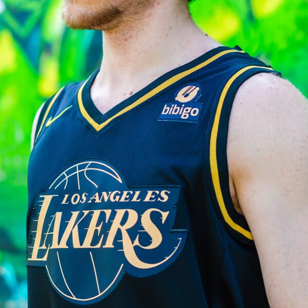 Баскетбольная джерси Nike NBA 2021 Los Angeles Lakers №23 LeBron
