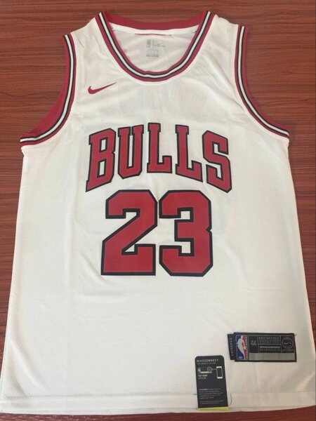 Баскетбольная форма Nike Chicago Bulls №23 Michael Jordan белая