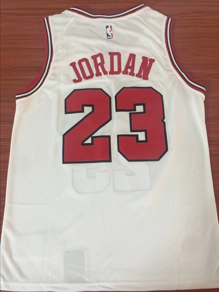 Баскетбольная форма Nike Chicago Bulls №23 Michael Jordan белая