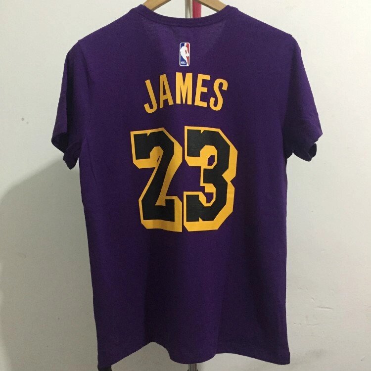 Футболка фіолетова Lebron James №23 Los Angeles Lakers NBA від компанії Basket Family - фото 1
