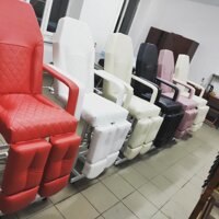 Педикюрні та косметологічні крісла та кушетки
