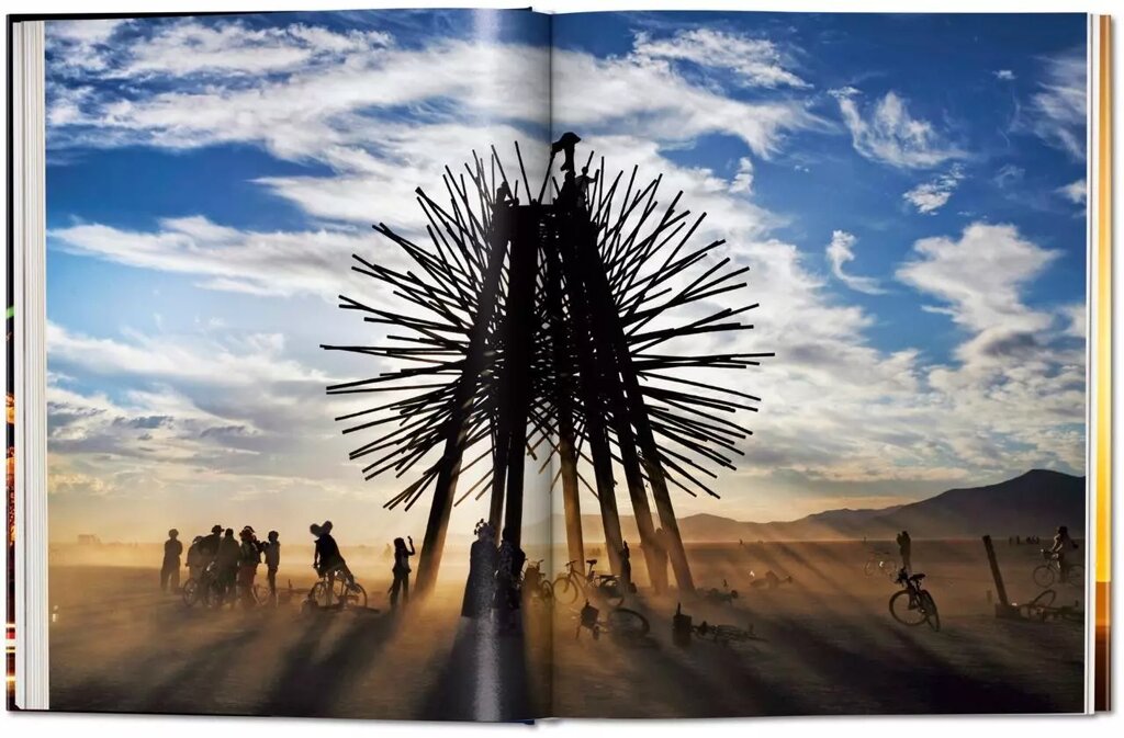 Книга Art of Burning Man. Автор - NK Guy (Taschen) (Multilingual Edition) від компанії Книгарня БУККАФЕ - фото 1