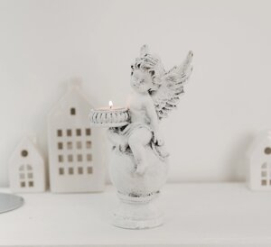 Підсвічник ангел на кулі (свічка з права) 23*11*11 см Гранд Презент СП527-3 сірий