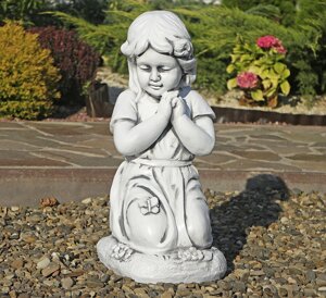 Садова фігура Дитина, що молиться на колінах 54x24x33 см Гранд Презент ССП12092-1 Сірий