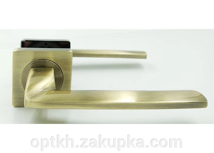 Дверна ручка на квадратній розетки TRION RUMBA-AL AB квадрат від компанії СПД Лініченка С Н - фото 1