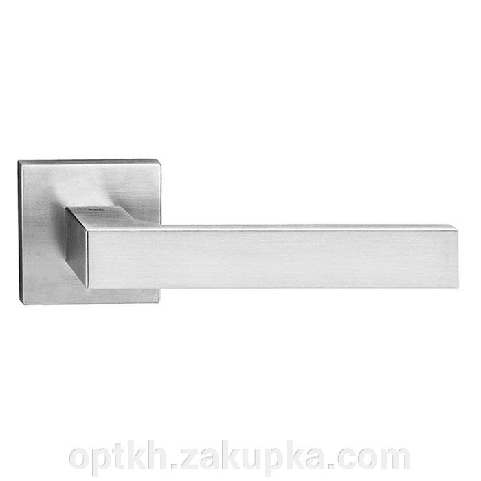 Дверна ручка на розетці Tupai Square Q 2275 5SQ 51787 хром матовий від компанії СПД Лініченка С Н - фото 1