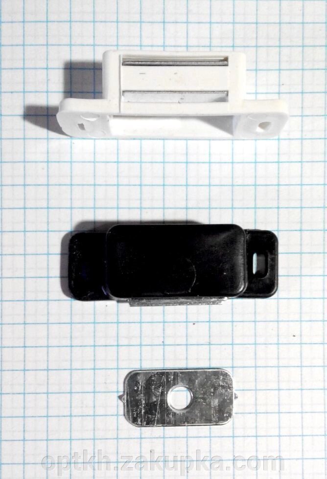 Магніт малий 45х15 мм чорний від компанії СПД Лініченка С Н - фото 1