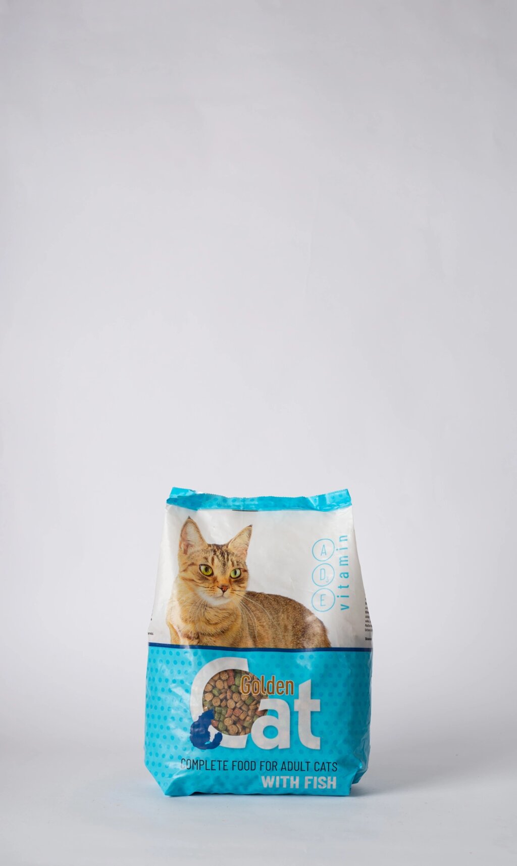 Сухий корм для котів Golden Cat з рибою 1 кг від компанії Grand Eco Trade - фото 1