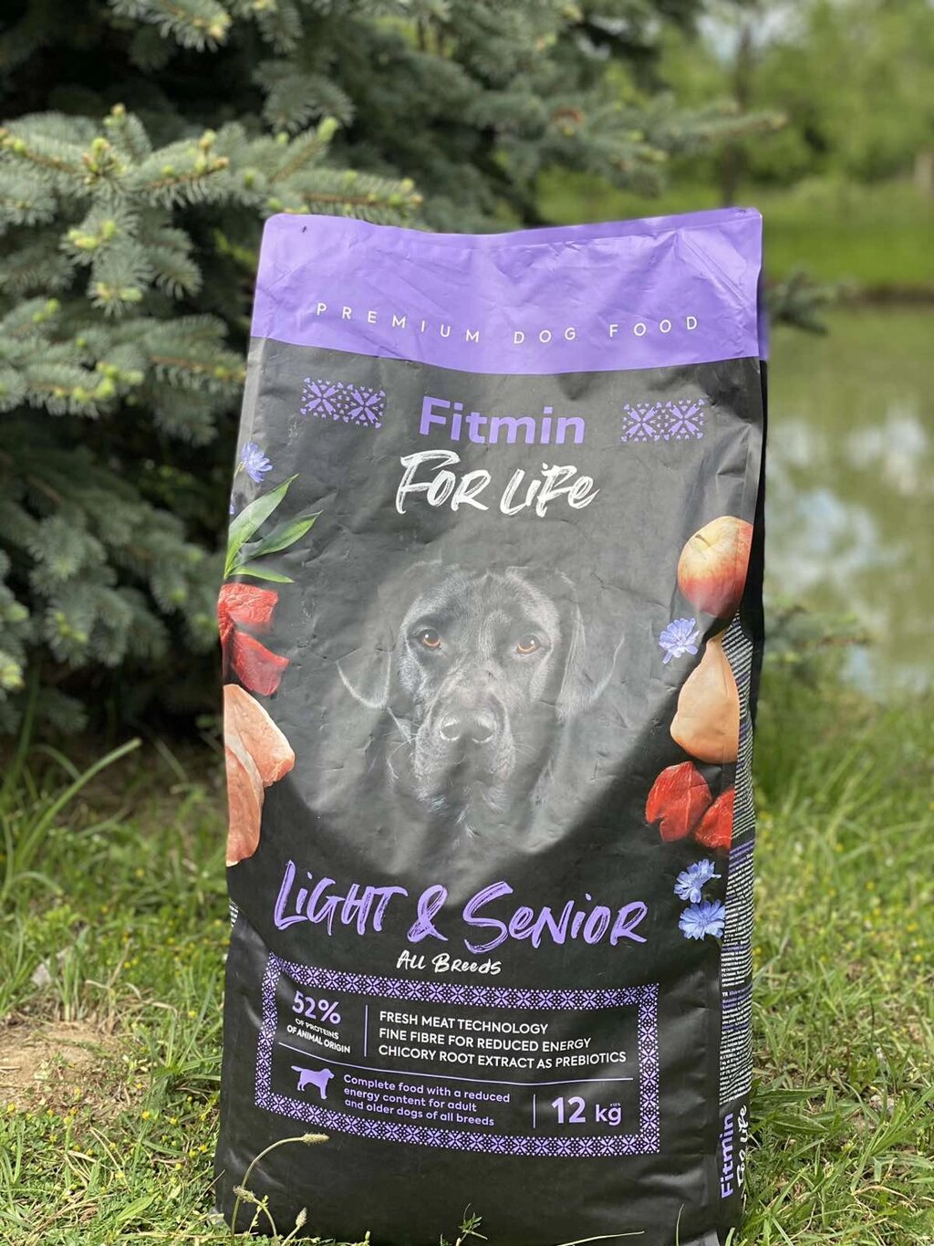 Сухий корм Fitmin For Life Light & Senior для дорослих та літніх собак з надмірною вагою 12 кг від компанії Grand Eco Trade - фото 1