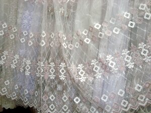 Тюль в зал фатиновая вышивка красивая качественная цвет пудра "Кардо" Высота 2,95 м
