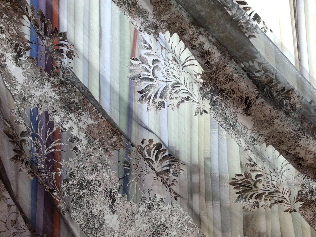 Тюль Штора органза с тканевым принтом "Вензель-Дамаск" Бело-Серая, высота 3 м ##от компании## Салон Эксклюзивных Штор "Ирина" - ##фото## 1