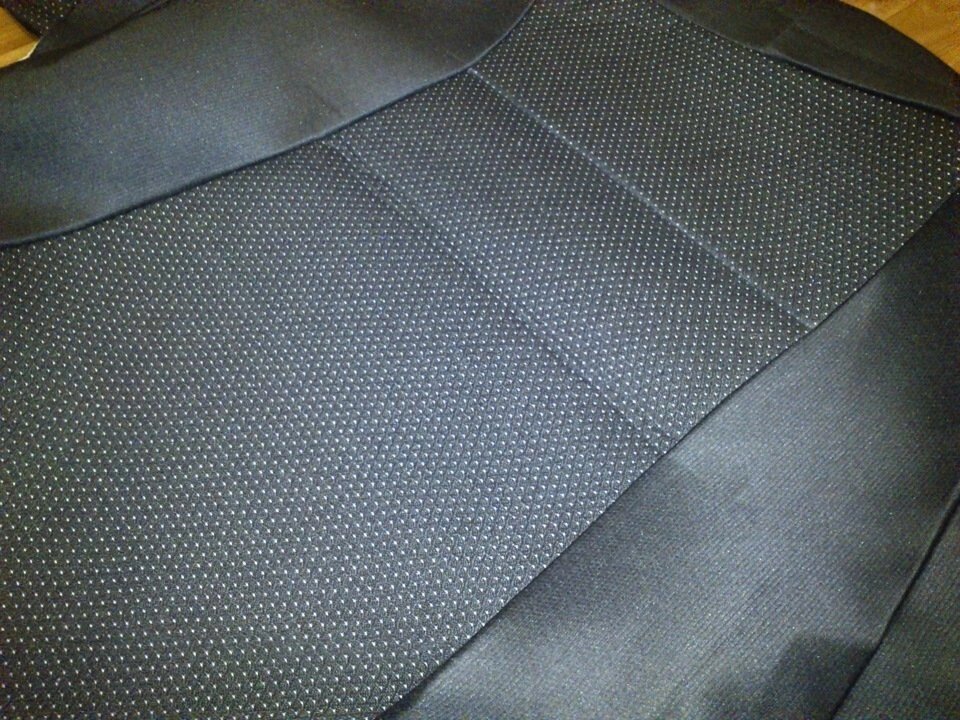 Перетяжка сидінь з тканини (вставки) від компанії Авто ательє АвтоРексал - фото 1