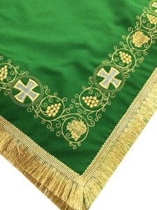 Скатертина з вишивкою на габардині № 12053, зелена
