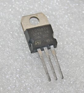 Мікросхема стабилизатора LD1083 (ТО-220)