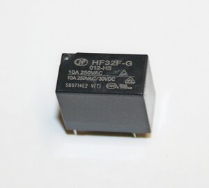 Реле електромеханічне HF32F-G (12VDC)