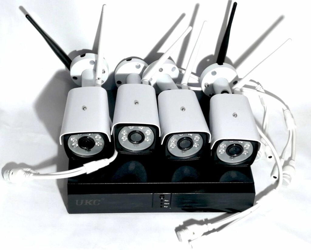 Комплект системи відеоспостереження DVR KIT CAD 8004 / 6673 WiFi 4ch набір на 4 камери від компанії Опт, роздріб інтернет магазин Familyshop - фото 1