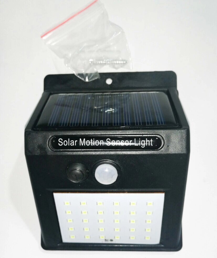 Універсальна LED лампа 609S-30 з сонячною панеллю і датчиком руху - наявність