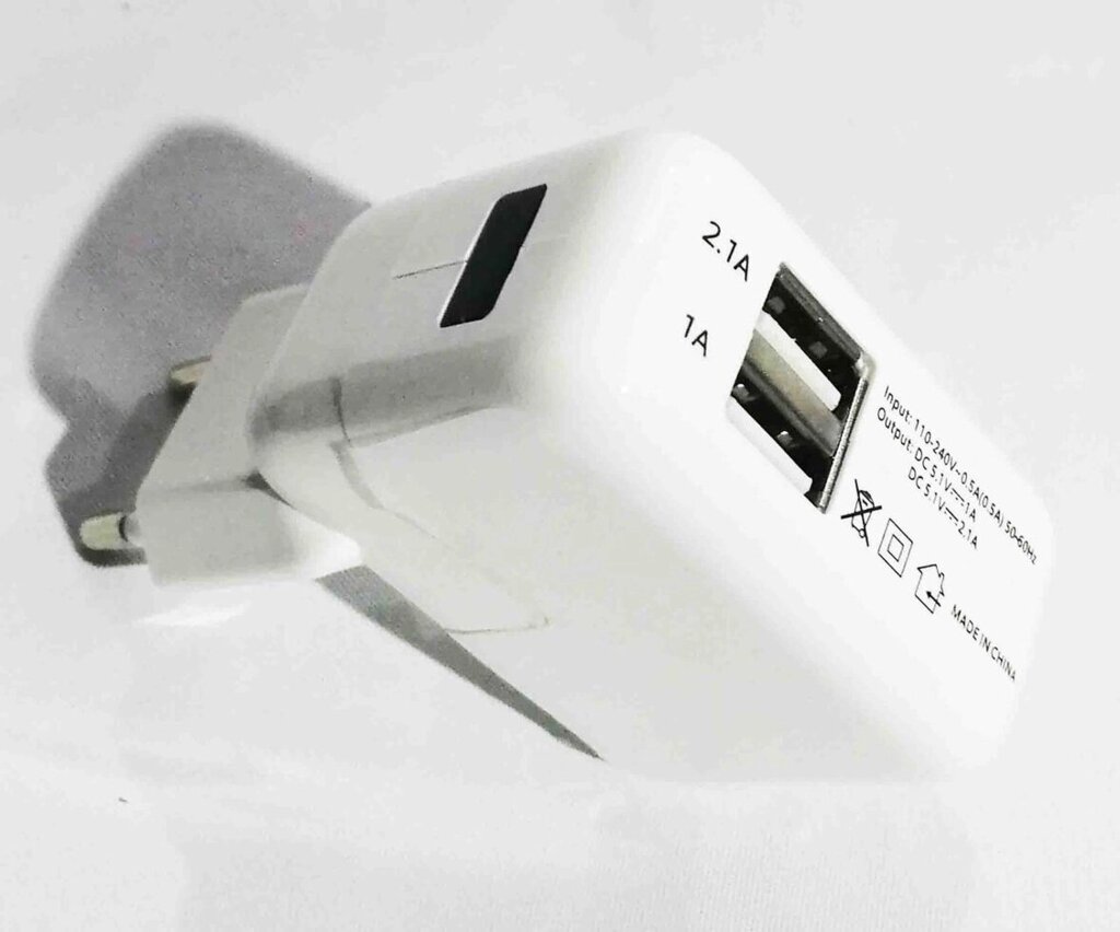 Зарядний пристрій 2 USB 2 А (ipad) від компанії Опт, роздріб інтернет магазин Familyshop - фото 1