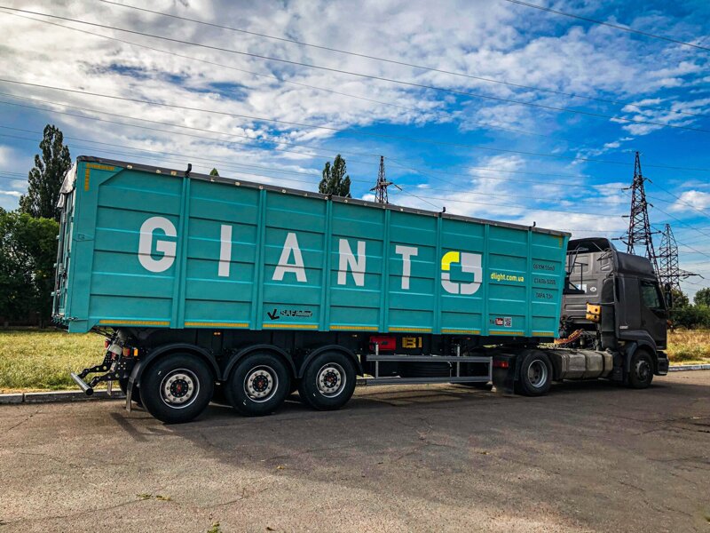 Зерновоз "GIANT", 55 куб.м