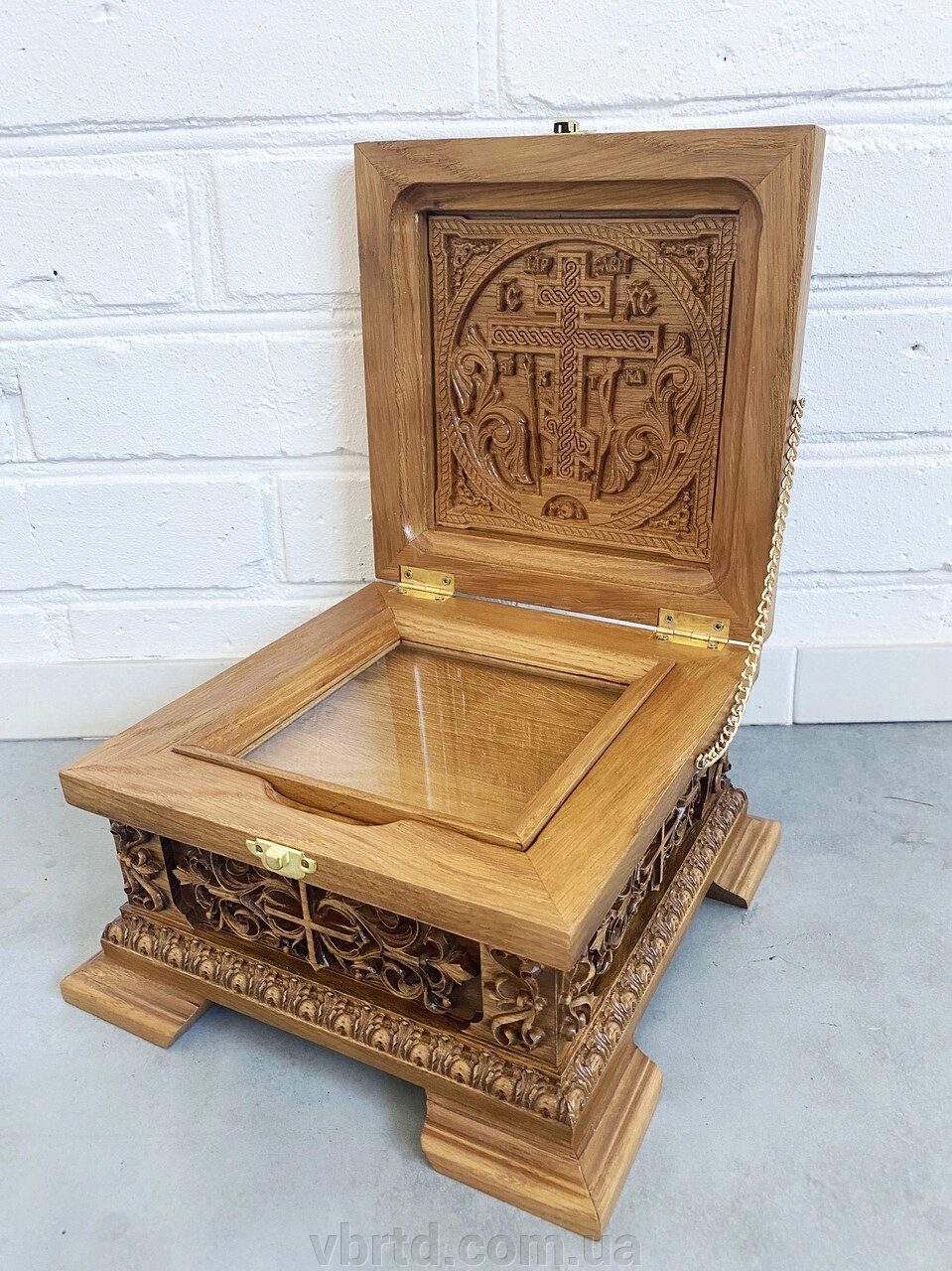 Ковчег для святих мощей дерев'яний різьблений, 24х24х15 см від компанії ТОВ ТД Волинь Бізнес Ресурс - фото 1