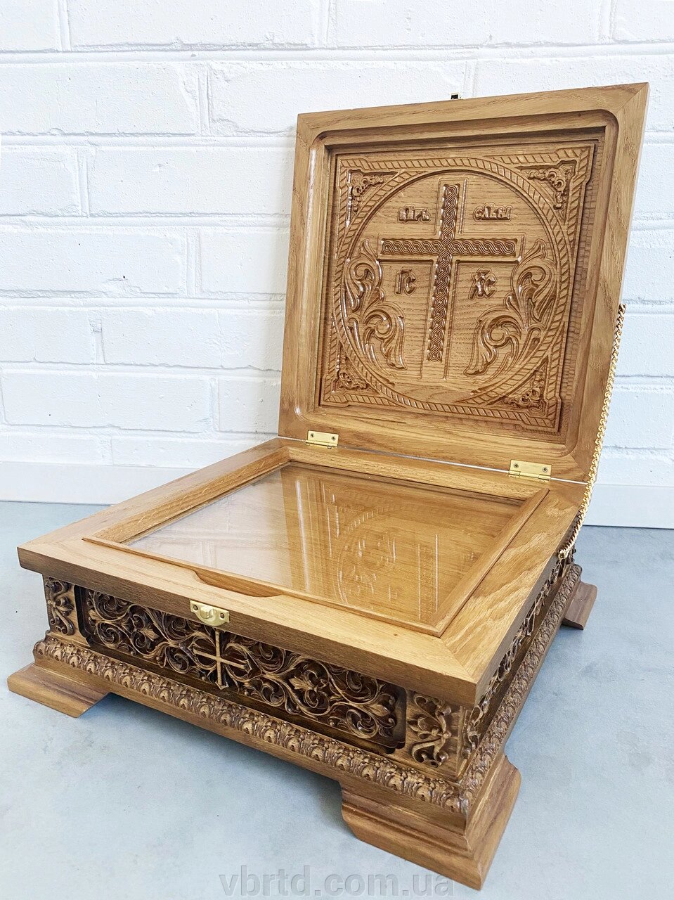 Ковчег для святих мощей дерев'яний різьблений, 35х35х15 см від компанії ТОВ ТД Волинь Бізнес Ресурс - фото 1