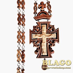 Хрест наперсний дерев'яний різьблений на ланцюжку, 7х16,5 см