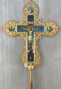 Запрестольний Хрест латунний з камінням (202 каменя) односторонній, 78х114 см