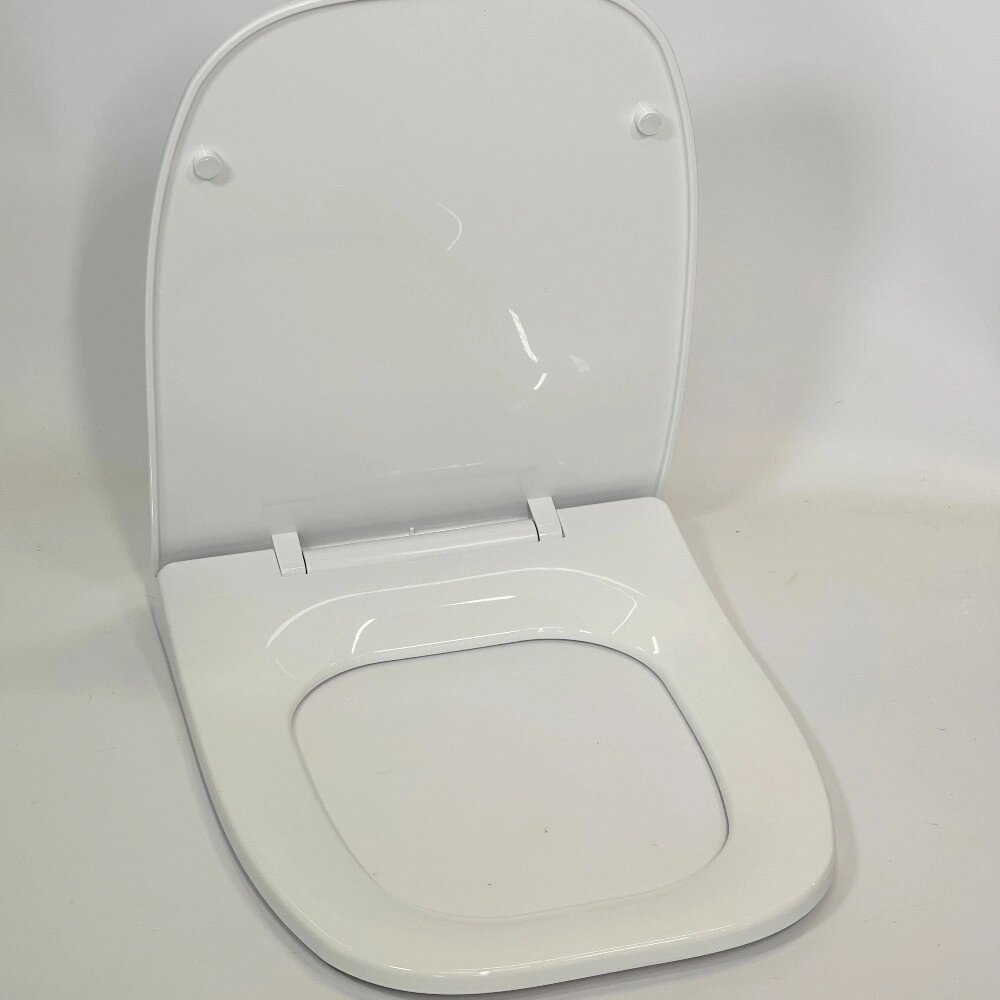 Сидіння з кришкою для унітазу з термопласту Fiesta Soft 0341, Міцне туалетне сидіння з мікроліфтом від компанії CleanSpot - професійний вибір санітарно-гігієнічного приладдя - фото 1