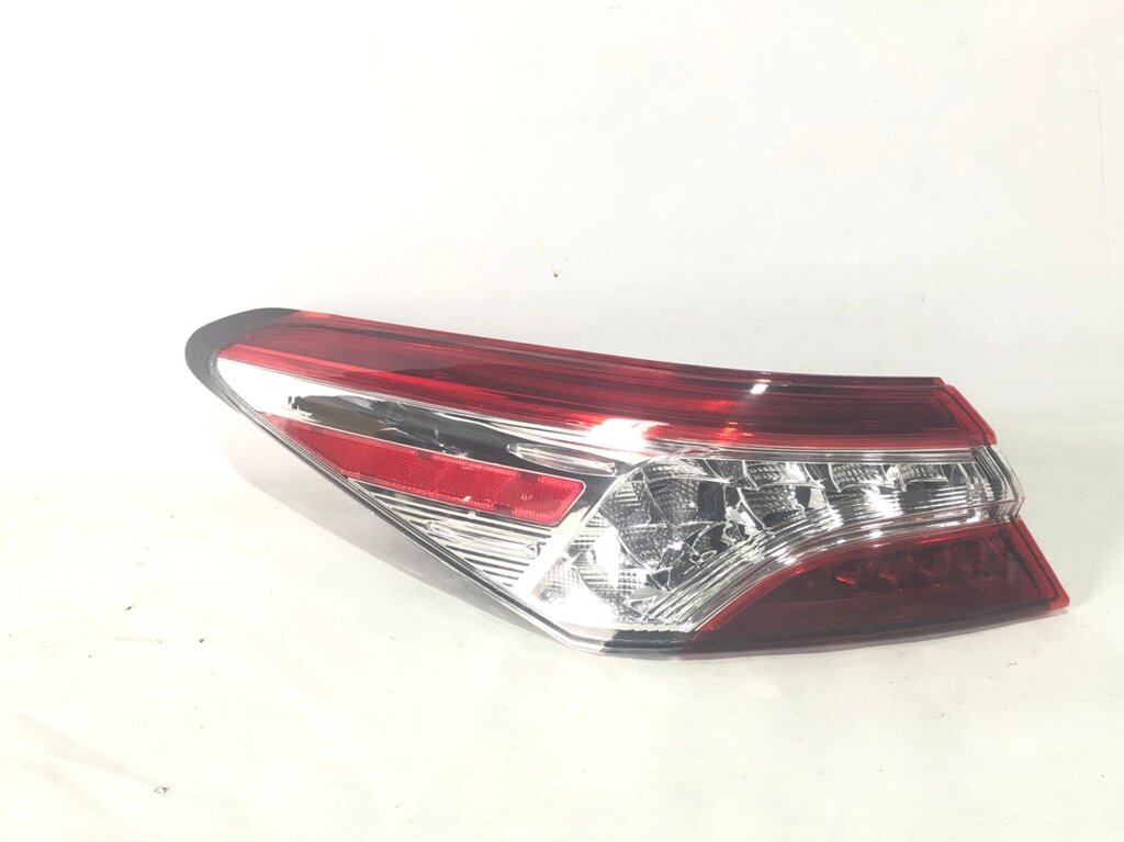 Ліхтар лід лівий зовнішній W/ FULL LED, TOYOTA CAMRY 70 (2018-20), (81560-06730), (Нова запчастина. Неоригінал від компанії PIPES - фото 1