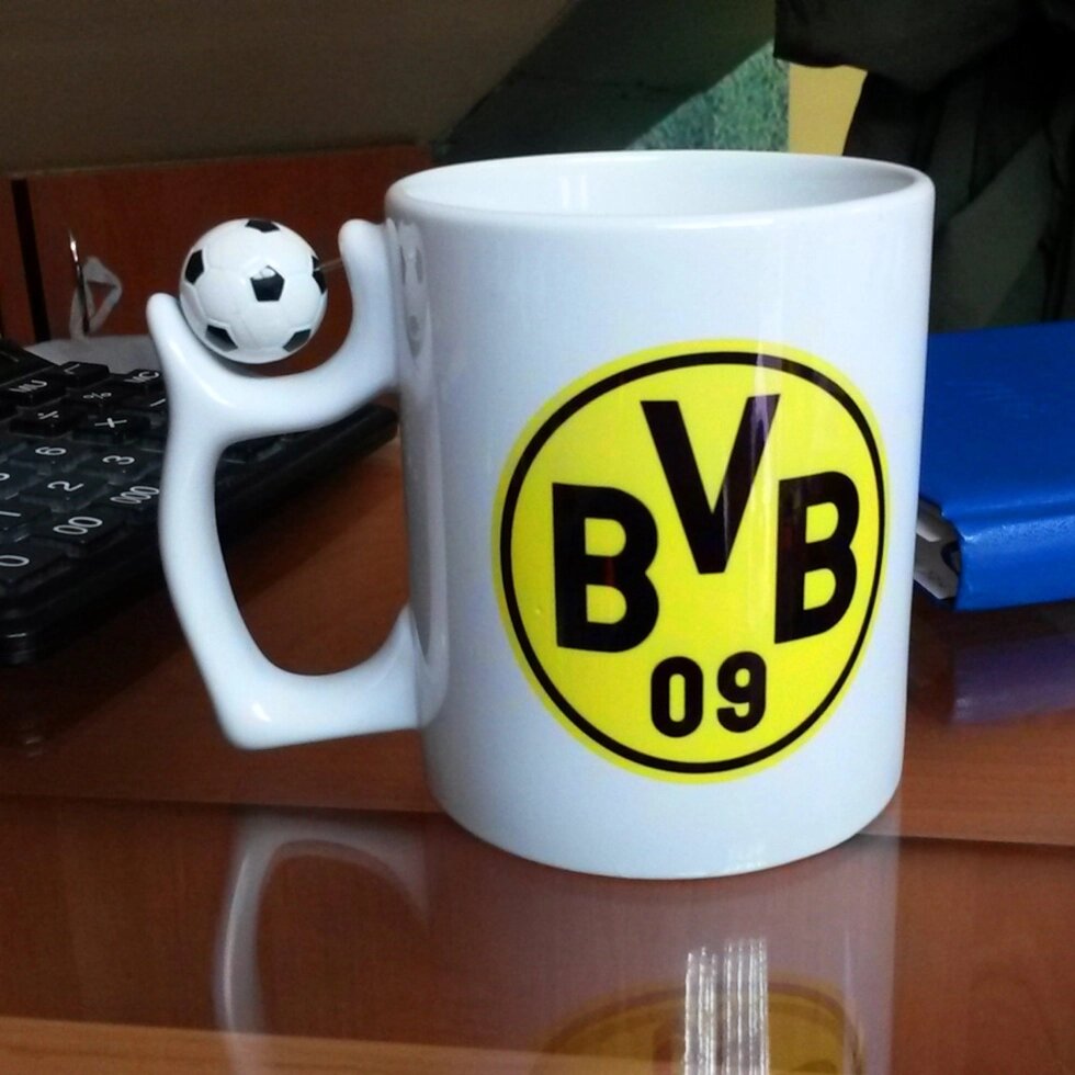 Чашка с футбольным мячиком на ручке "Боруссия" ##от компании## ФУТБОЛ + - ##фото## 1