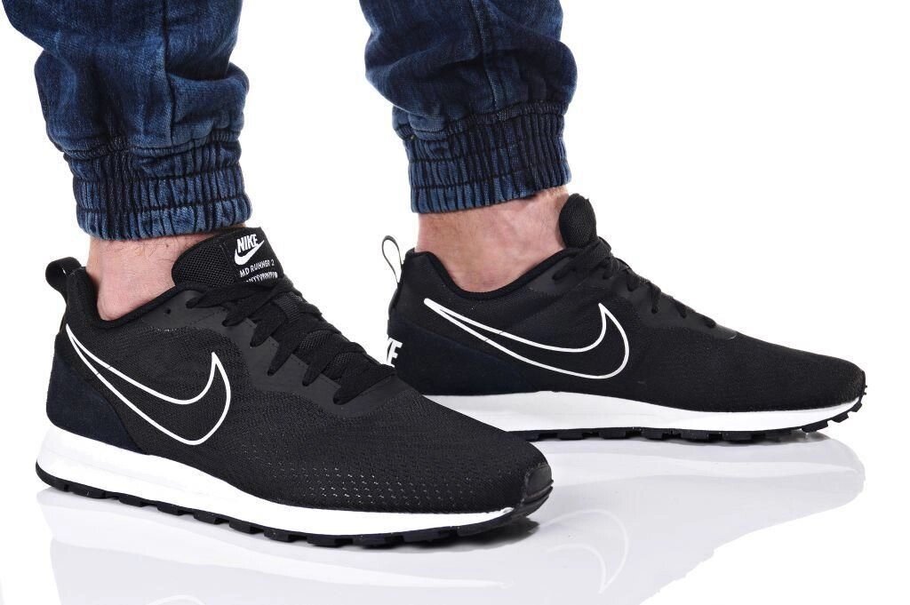 Кросівки чоловічі Nike MD Runner 2 Eng Mesh від компанії ФУТБОЛ + - фото 1