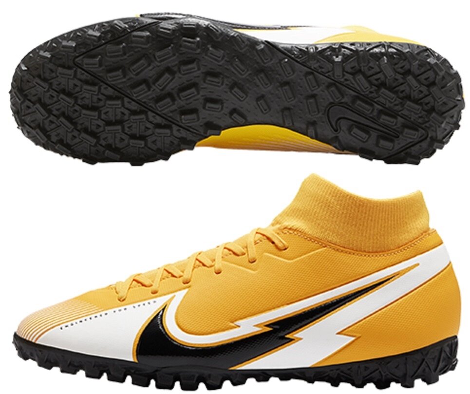 Взуття для футболу (сорок oножкі) Nike Mercurial Superfly 7 Academy TF - особливості