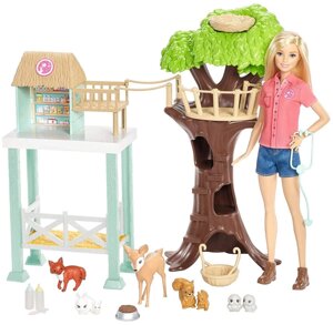 Набір лялька Барбі центр турботи про тварин Barbie Animal Rescuer Doll Playset