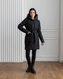 Стьобане жіноче пальто з капюшоном Аліна