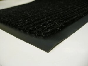 Килимок придверний на гумовій основі чорний 60 х 90 см