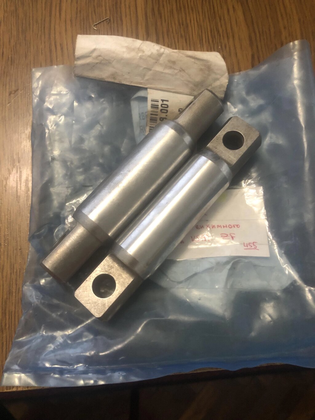 Палец вилки вижимного підшипника КПП ZF від компанії Інтернет-магазин "Івеко" - фото 1