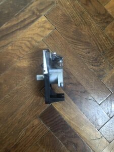 Замок задніх L дверей