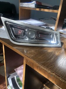 Фара протитуманна права