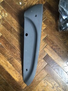 Пластикова накладка сидіння (нижня)