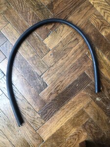 Ущільнювач дверей