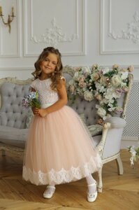 Дитяча ошатна сукня для 4-6 років блідо-рожева