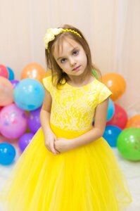 Дитяча ошатна сукня жовта для 4-5 років