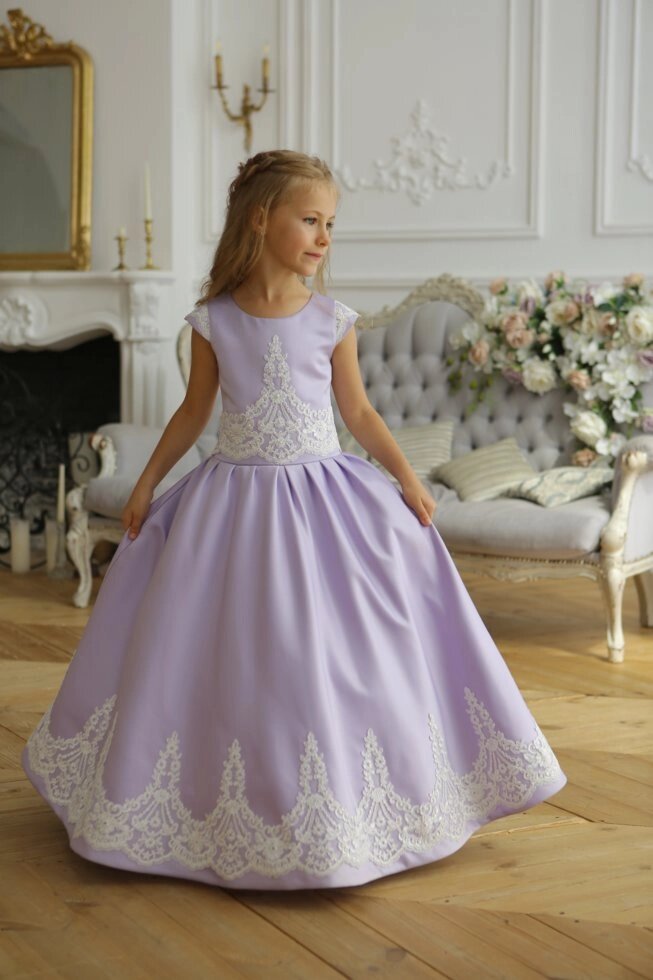 Дитяча сукня для 6-7 років блідо-фіолетового кольору з мереживом - інтернет магазин