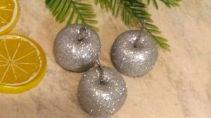 Декор новорічний Яблуко глітер колір срібло 4 см 1 шт.